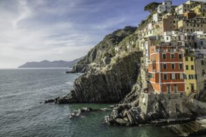 AIを活用した副業で月5万を稼ぐ方法は？